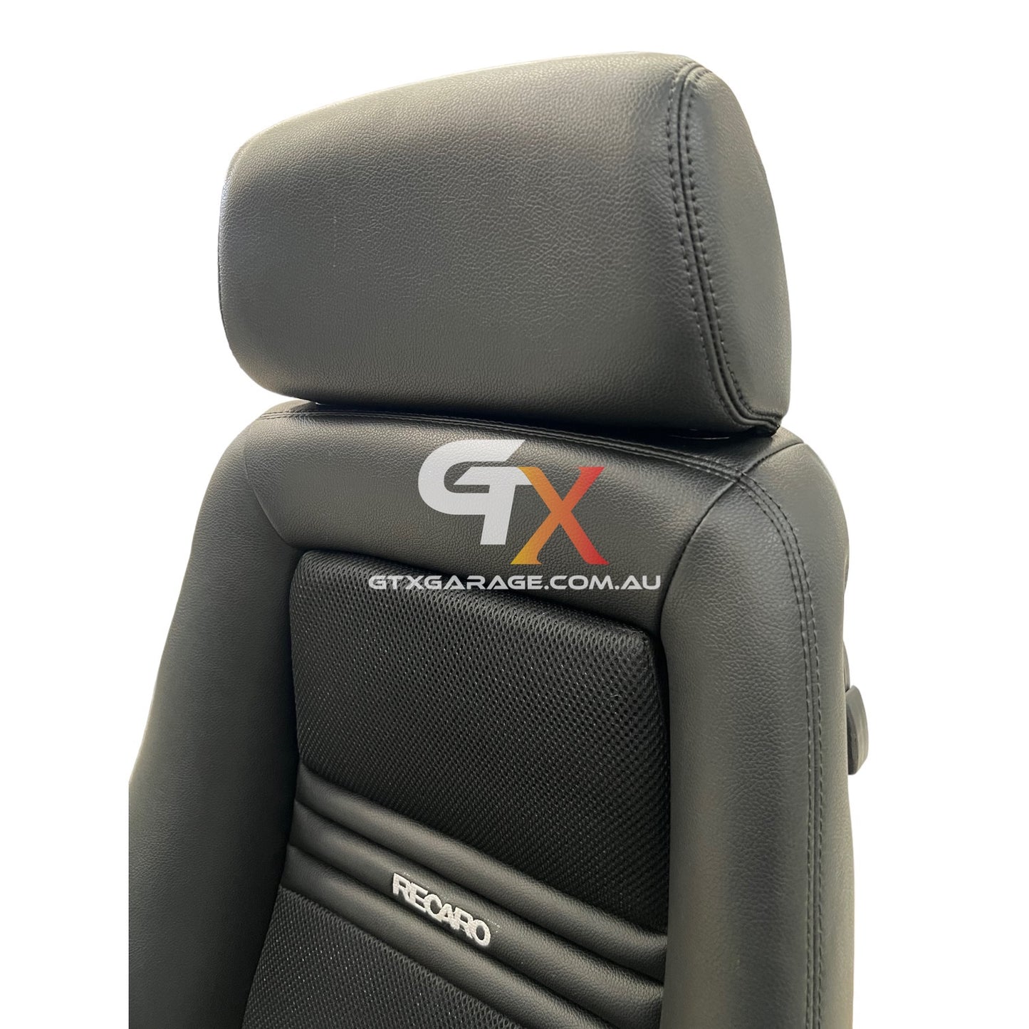 (Pre-Order) RECARO LX Black Fabric & Vinyl