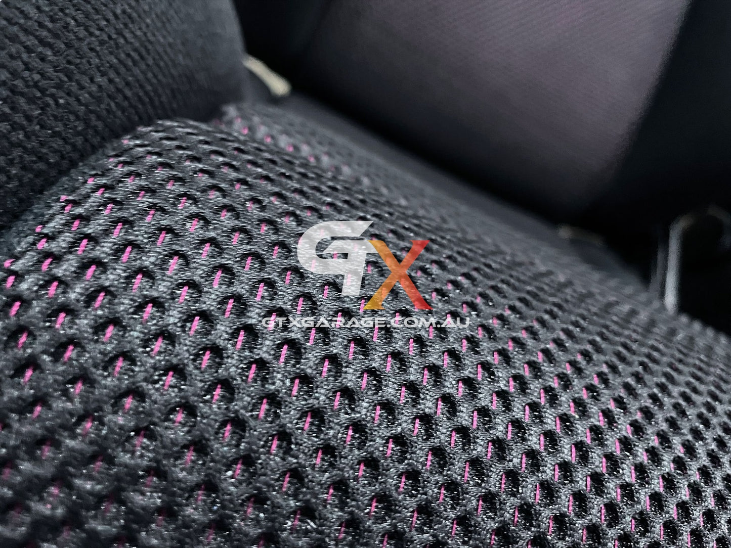 RECARO LXC Perforated Red