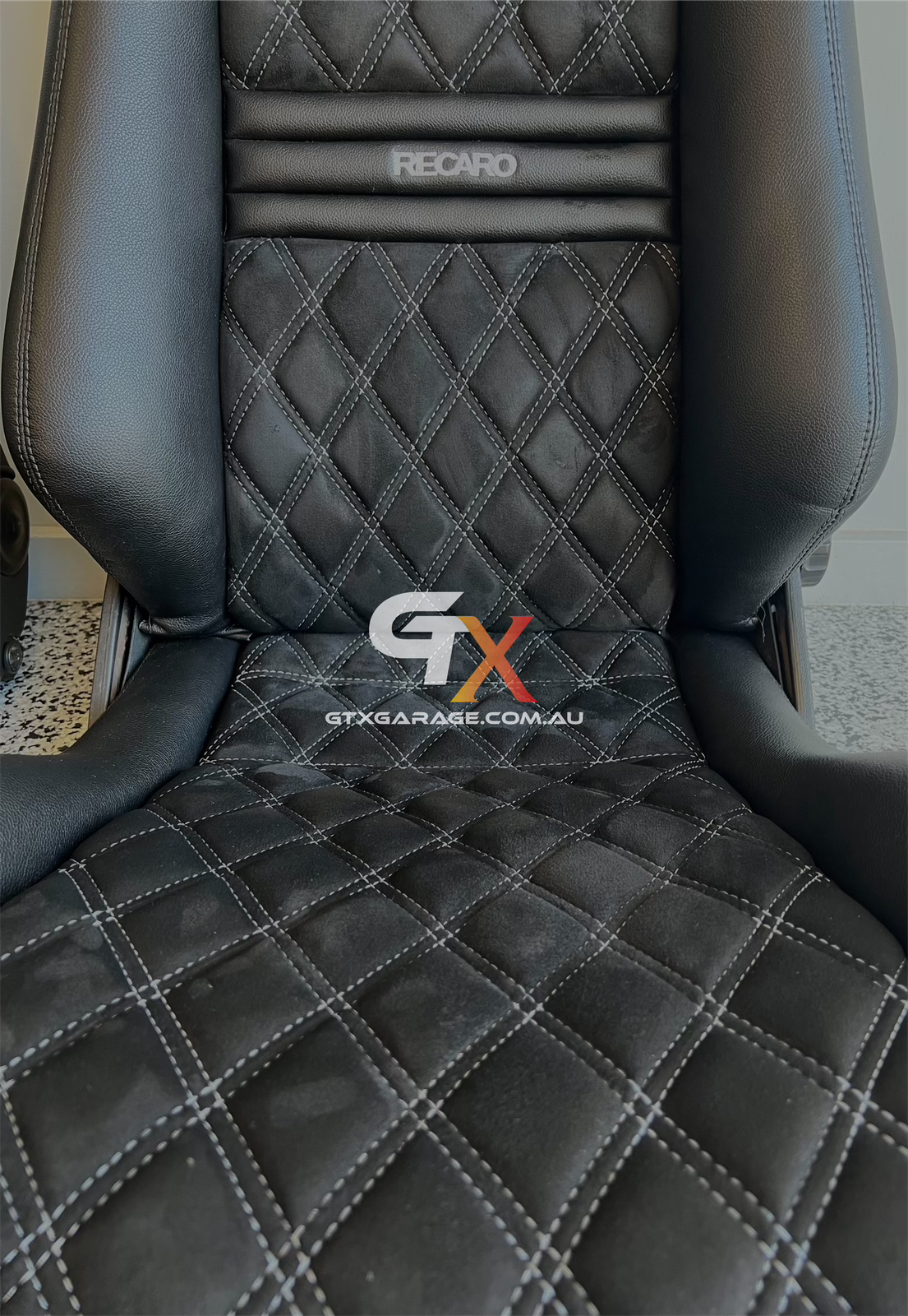 RECARO LX Fishnet Diamond White Stitching