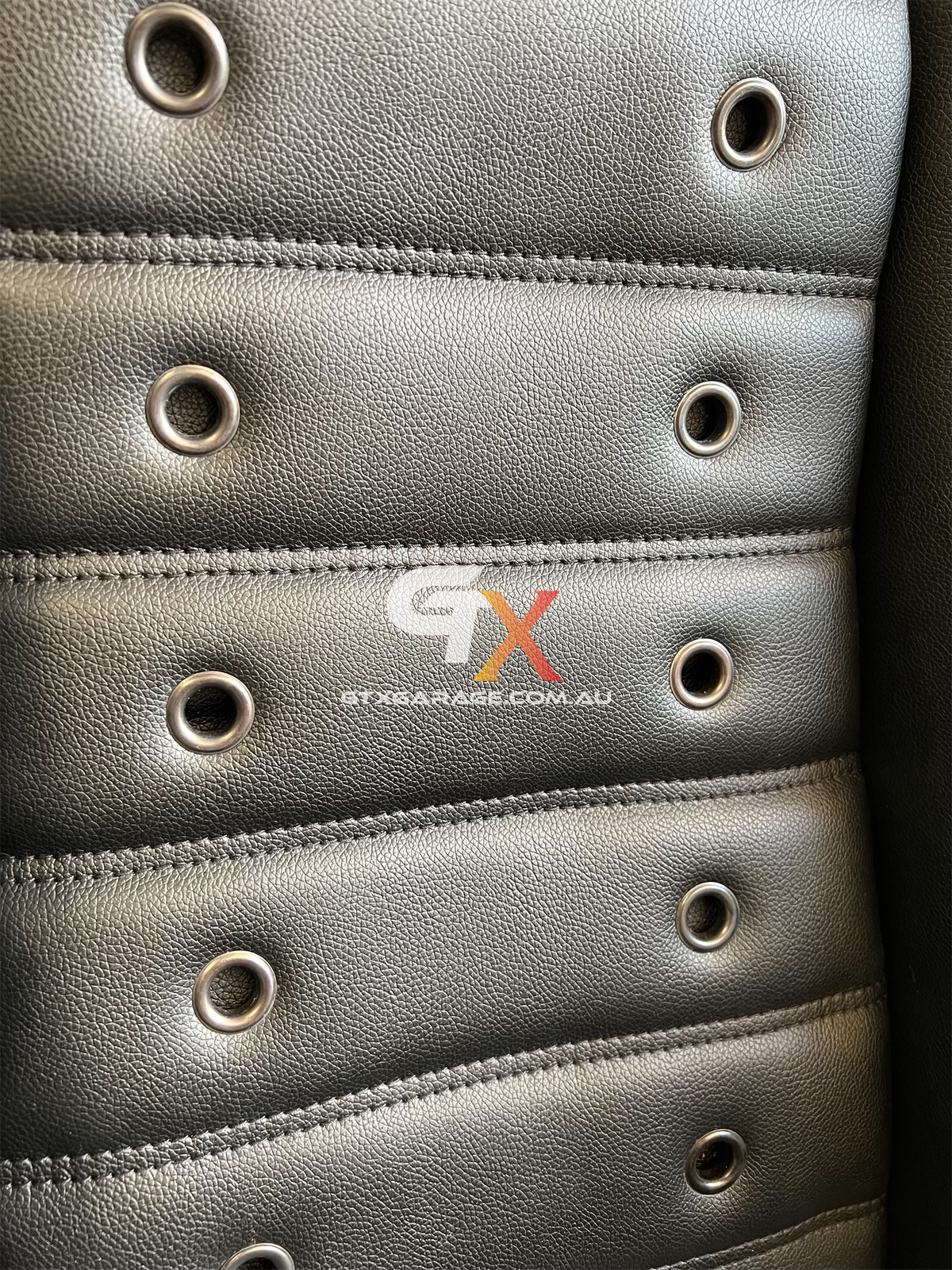 RECARO LS Fishnet Eyelets