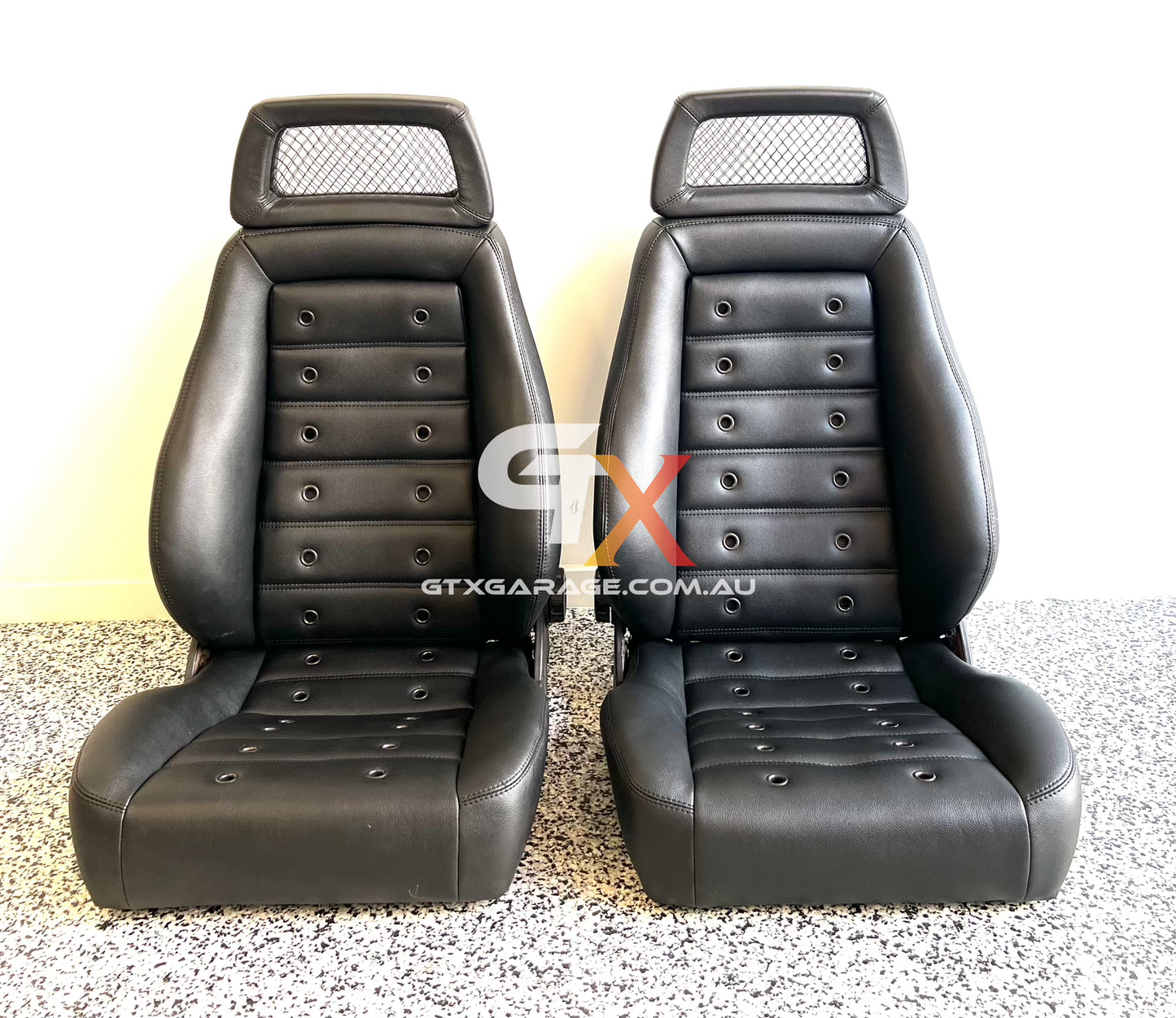 RECARO LS Fishnet Eyelets