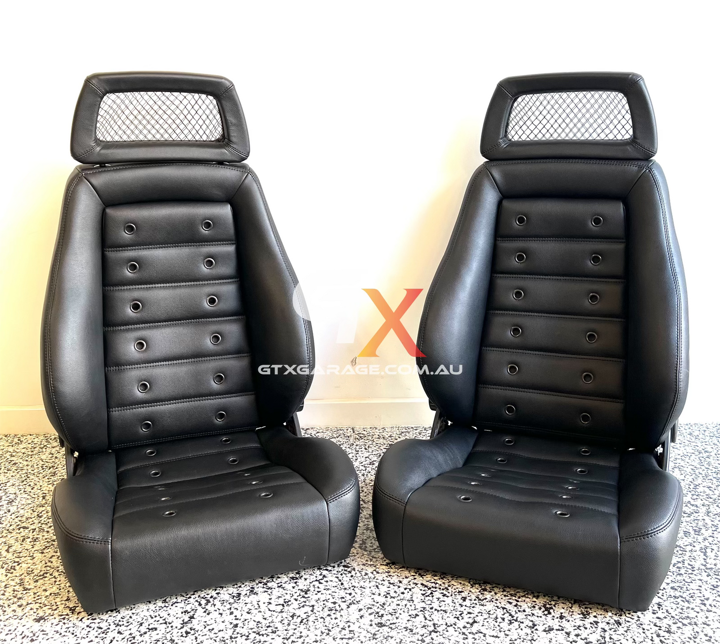 RECARO LS Fishnet Eyelets