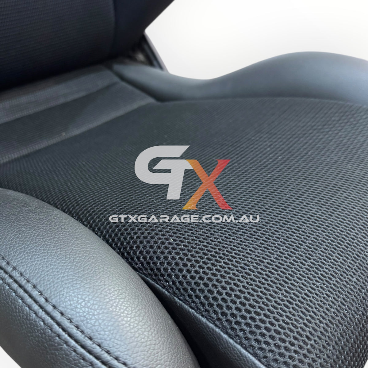 RECARO LX Fishnet Black Fabric & Vinyl